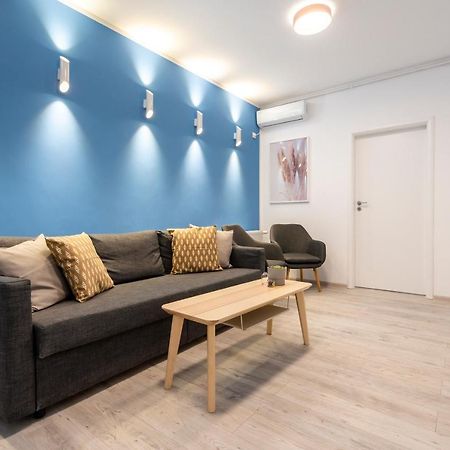 Blue Design Apartament In Magheru Bucharest Exterior photo