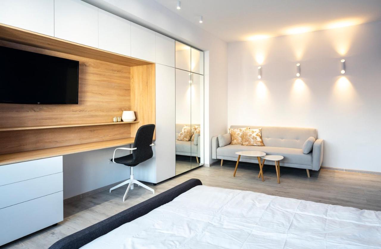 Blue Design Apartament In Magheru Bucharest Exterior photo